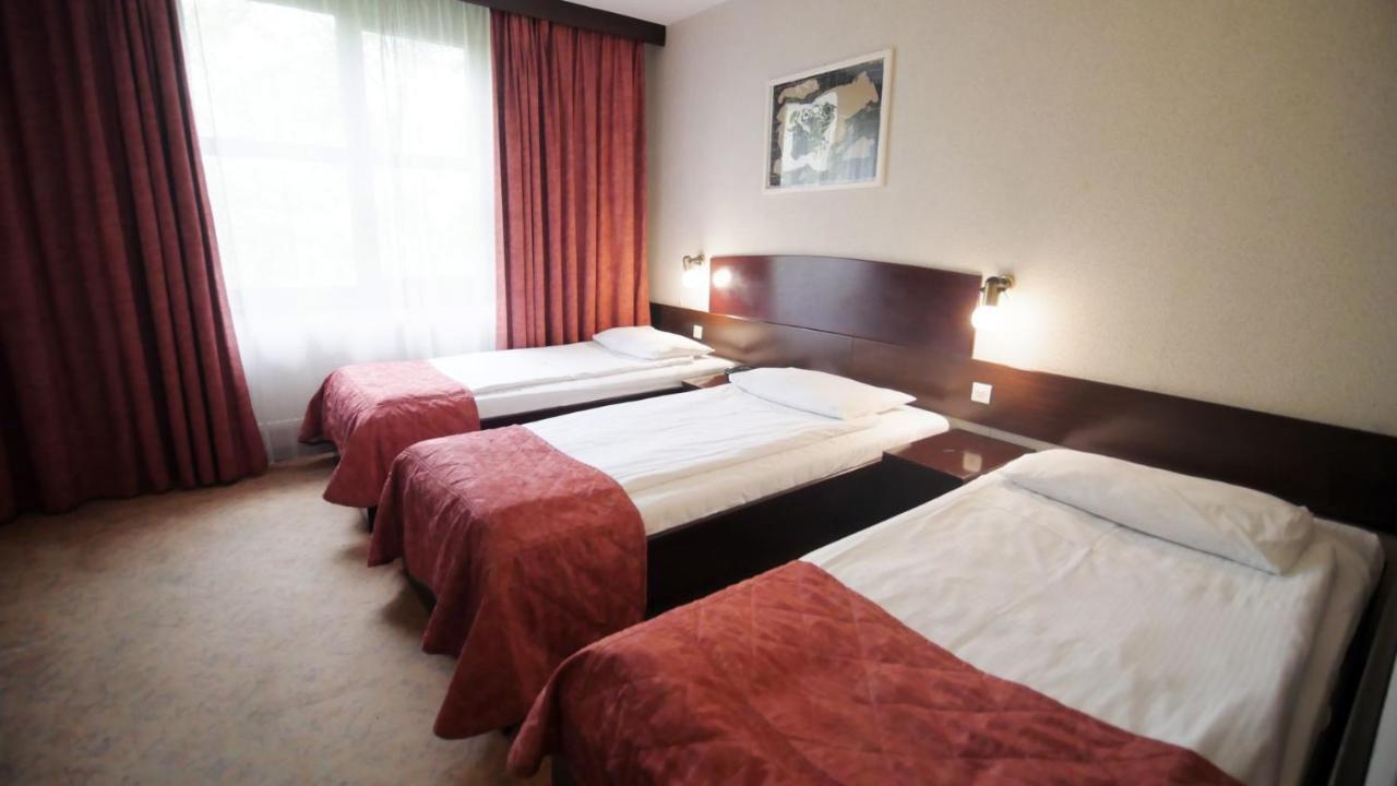 Go Bed & Breakfast
